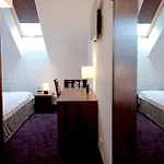 Bagatelka 3*
